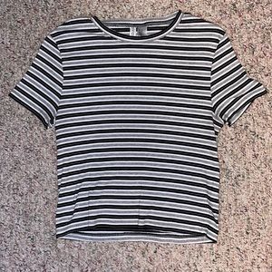 Black/white/grey H&M top.